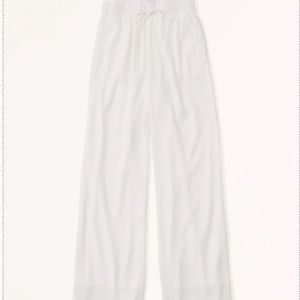 NWOT Abercrombie Crinkle Pull-On Wide Leg Pants White (Size Small - Tall)